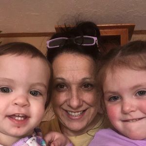 Meet your Posher, Debra